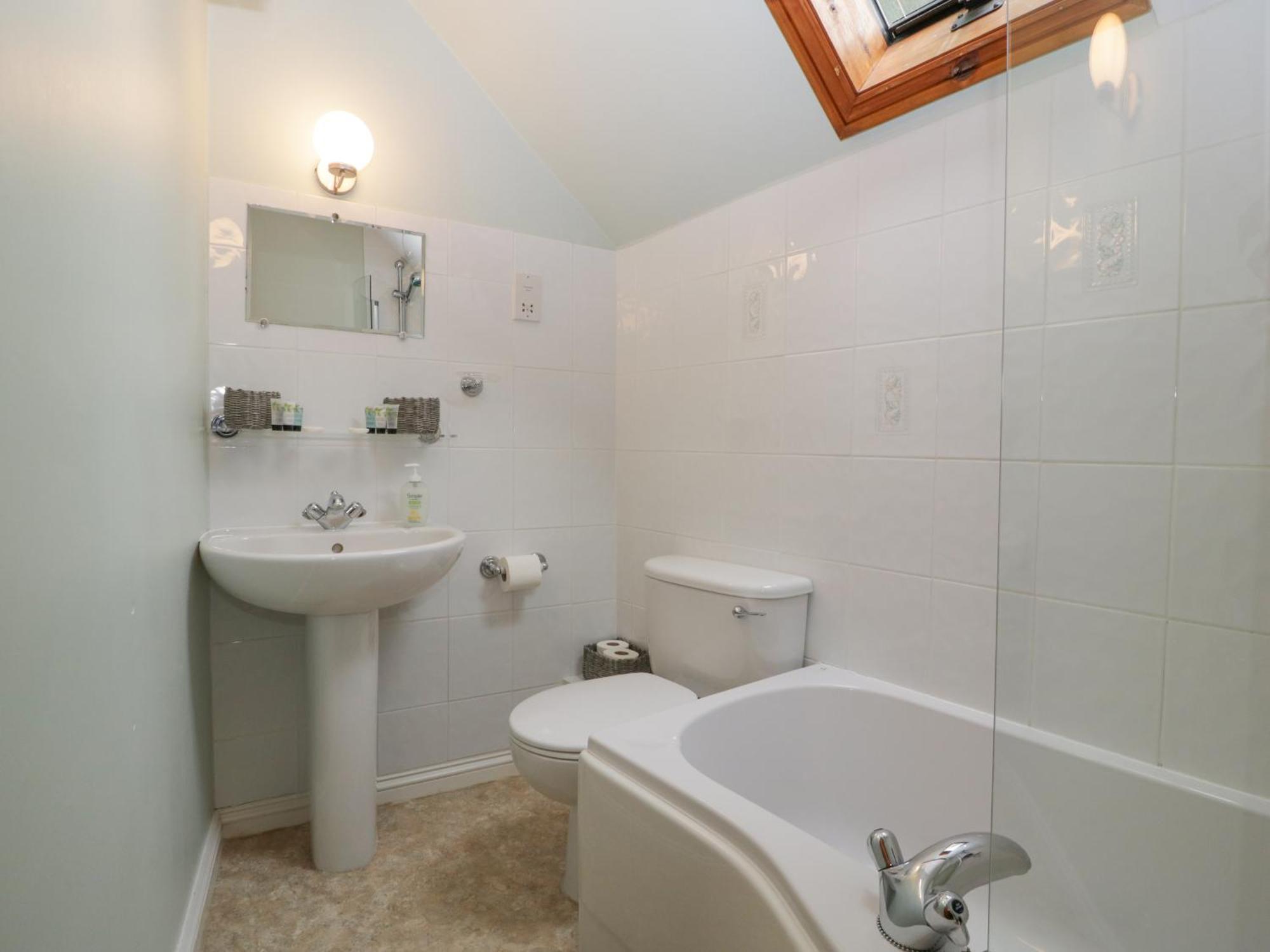 טוקסברי The Coach House Apartment מראה חיצוני תמונה