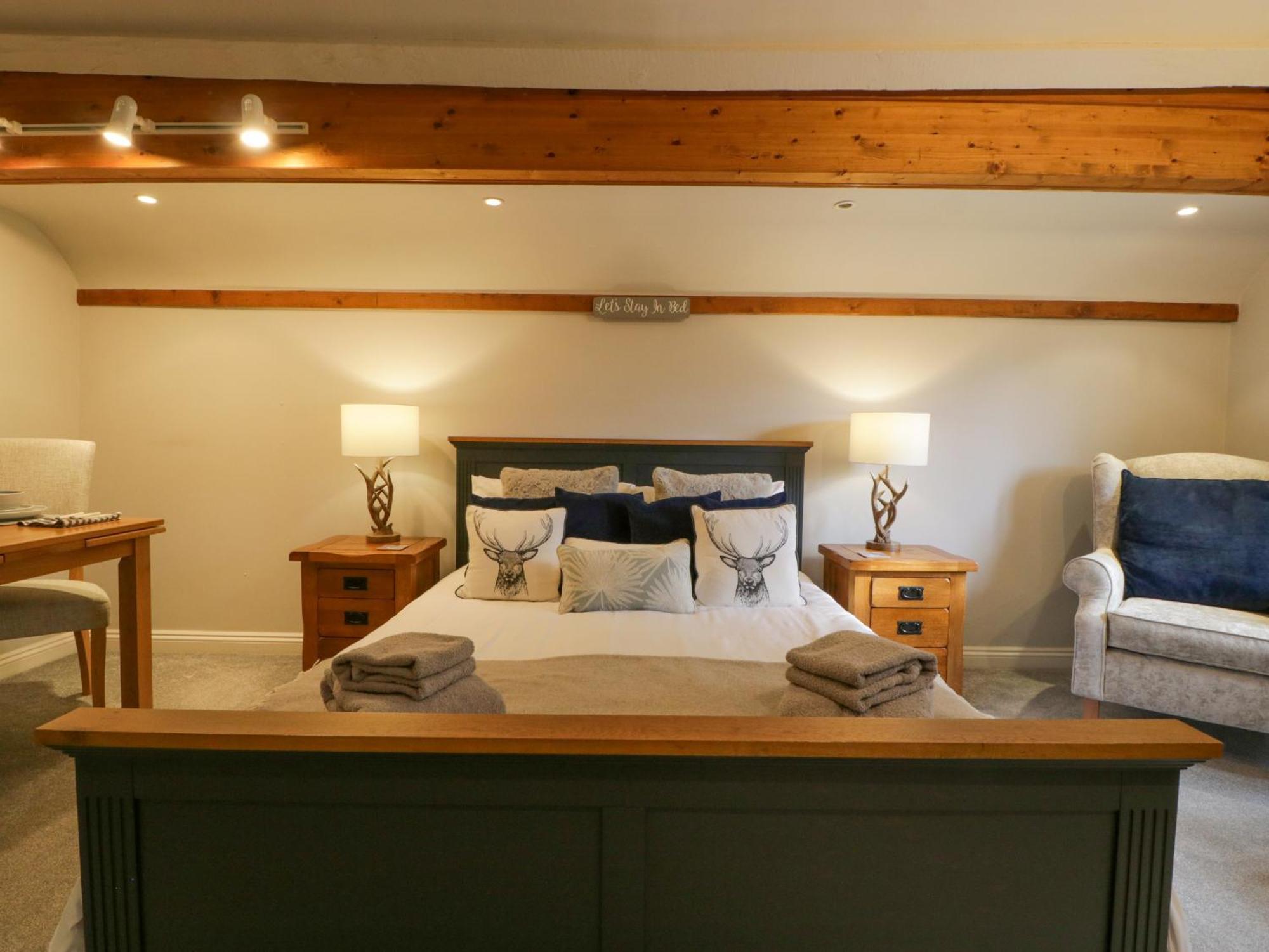 טוקסברי The Coach House Apartment מראה חיצוני תמונה